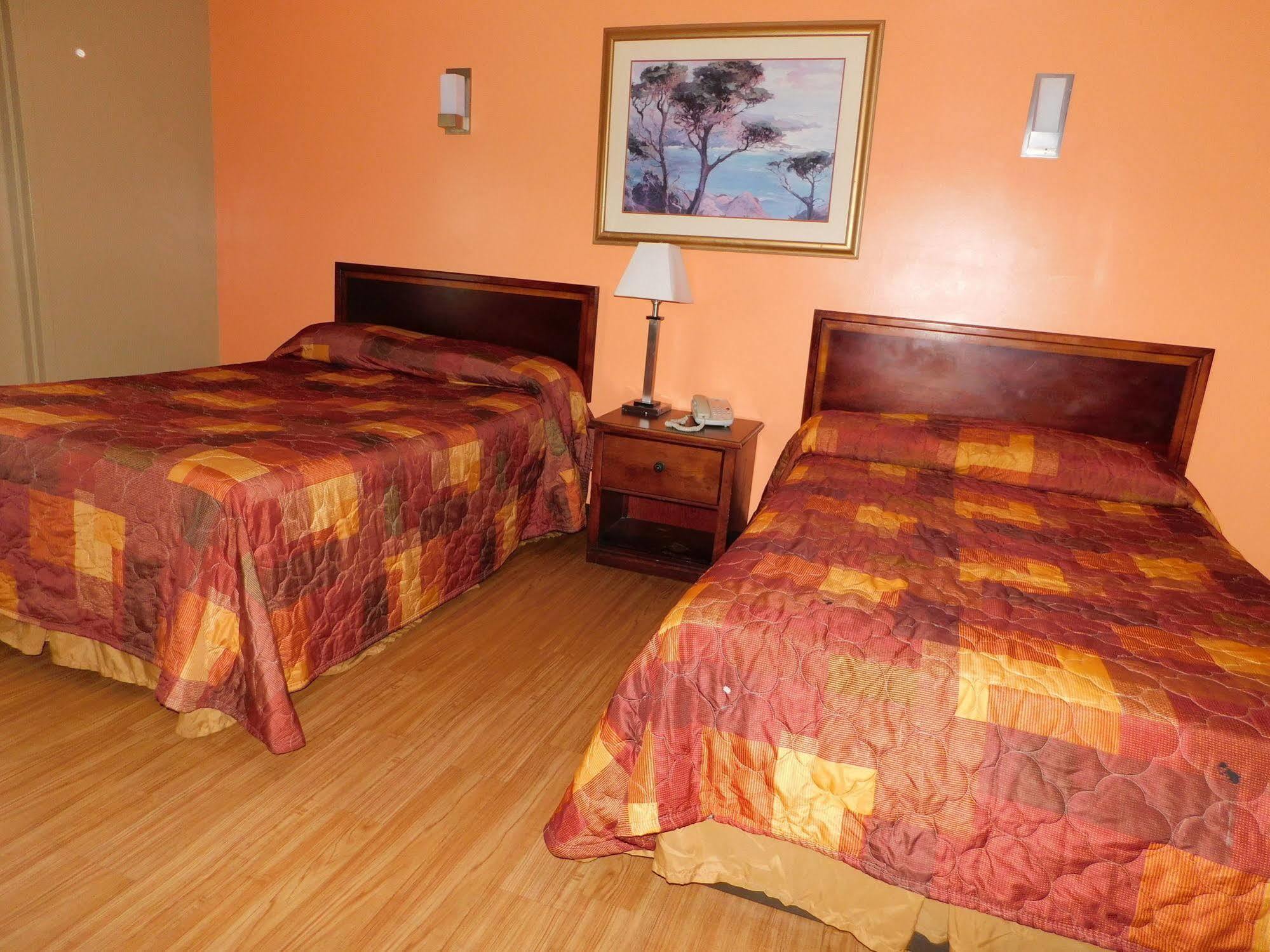 Hotel Vicenza Monmouth Junction Экстерьер фото